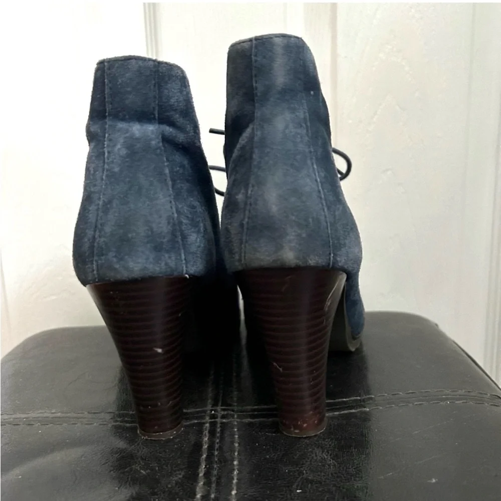 White Mountain Blue Suede Leather Ankle Tie-up Boots 71/2
